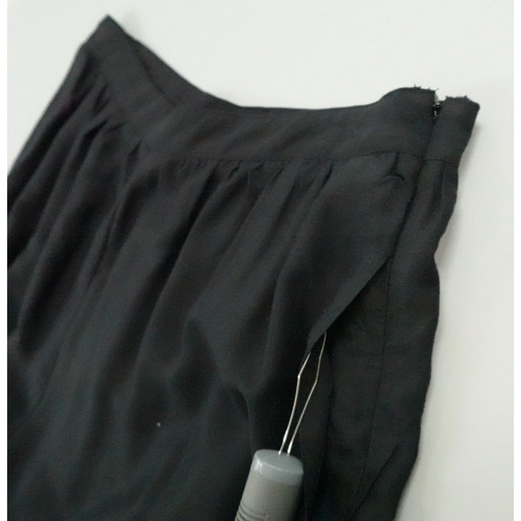 by Anthropologie Wide Leg Capri Pants 4 Black Eyelet Boho Chic Resort Travel - Picture 16 of 16